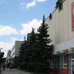 Здание Магнитогорской картинной галереи. Арт-объект Царь-цепь